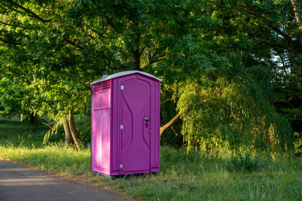 Best Portable restroom trailer rental  in Beverly Hills, TX